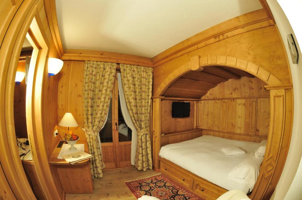 Hotel Baita Fiorita Santa Caterina Valfurva Zimmer foto