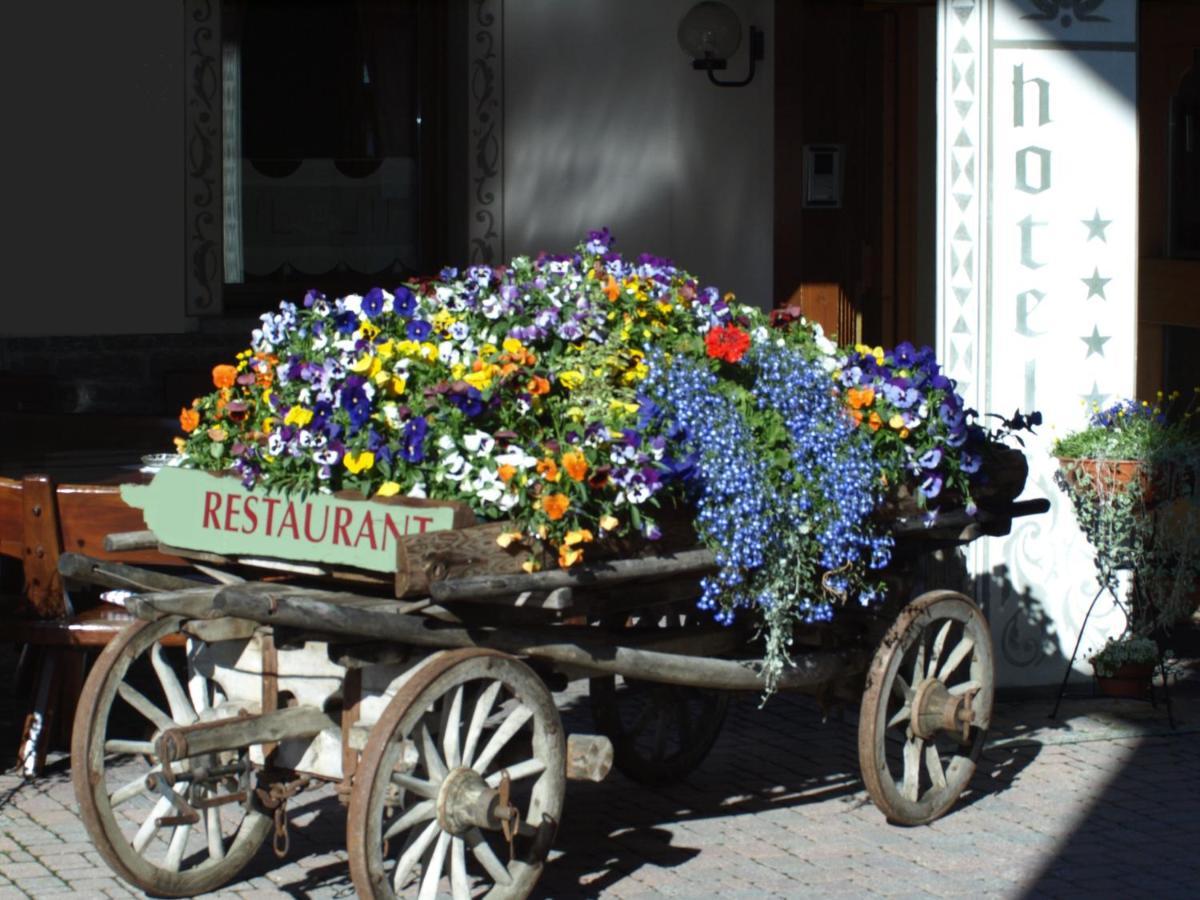 Hotel Baita Fiorita Santa Caterina Valfurva Exterior foto